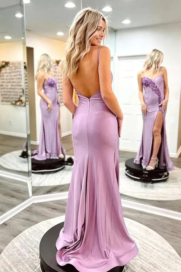 Vestido de fiesta largo de sirena con tirantes finos y flores